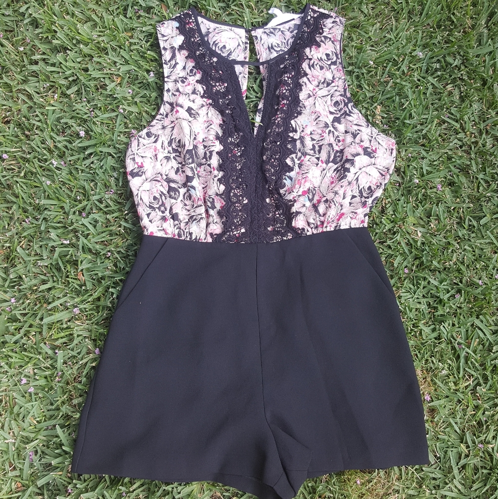 Bcbg short romper